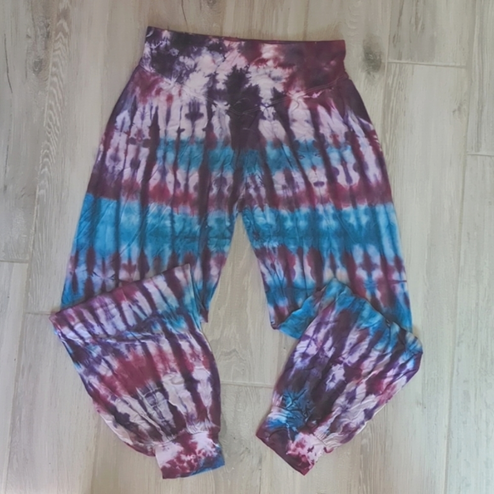 Tie dyed lounge pants